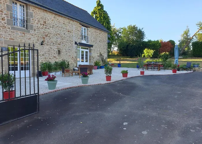 Couette-café Maison St. 3*